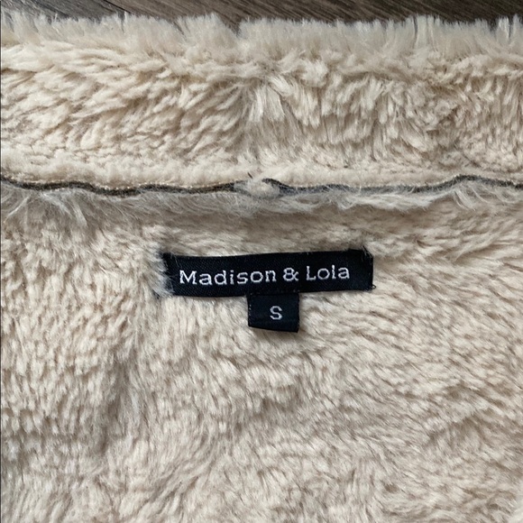 Madison & Lola Women's Green Fleece Cardigan Size M - Picture 6 of 7